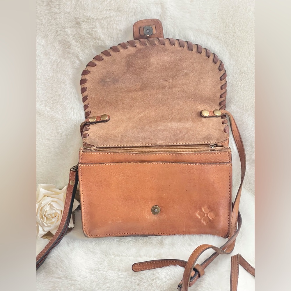 Great Condition PATRICIA NASH CROSSBODY Embossed Leather Detailing & 2 STRAPS - Picture 14 of 14